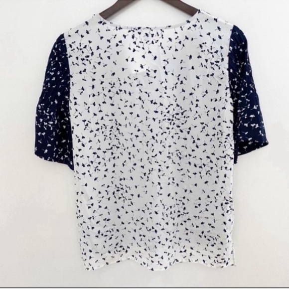French Connection Komo Pin-tuck Short Sleeve Blouse Blue/white Size XS NEW - Picture 6 of 6